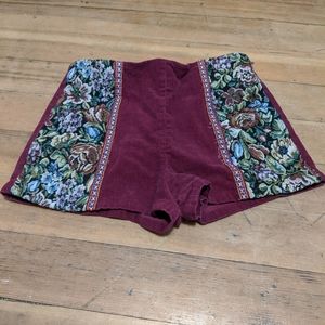 Billy by Flying Tomato Sz M Burgundy Shorts Flower